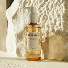 Load image into Gallery viewer, Skin1004 Madagascar Centella Light Cleansing Oil
